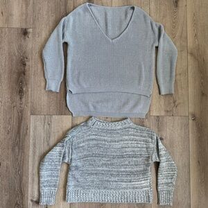 Light Gray V-Neck Knit Sweater - Women's Casual Pullover